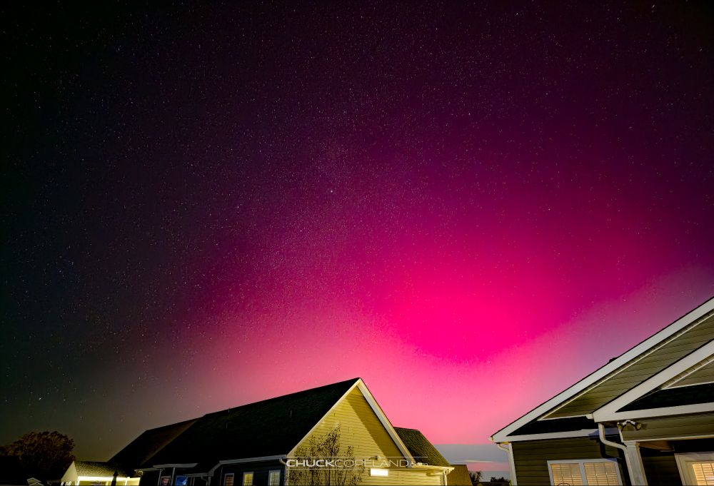 Photo of the night sky in eastern North Carolina, USA lit up by a red aurora. This is very rare for our area.

#astrophotography #aurora #auroraborealis #photography #eastcoastkin