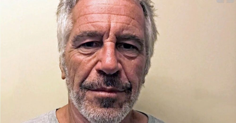 Florida prosecutors heard graphic testimony about how the late millionaire and financier Jeffrey Epstein sexually assaulted teenage girls two years before they cut a plea deal.