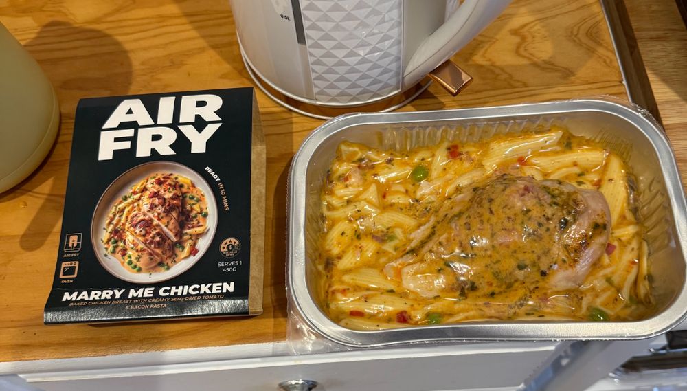 “Air Fry” brand marry me chicken in an aluminium tray.