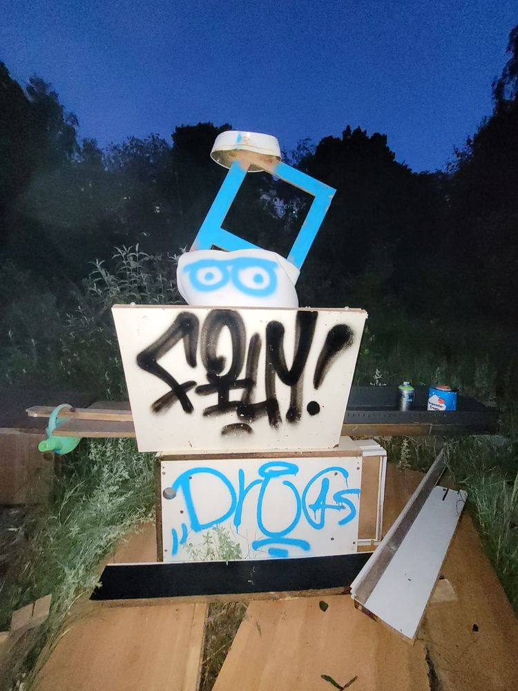 Skulptur aus Sperrmüll