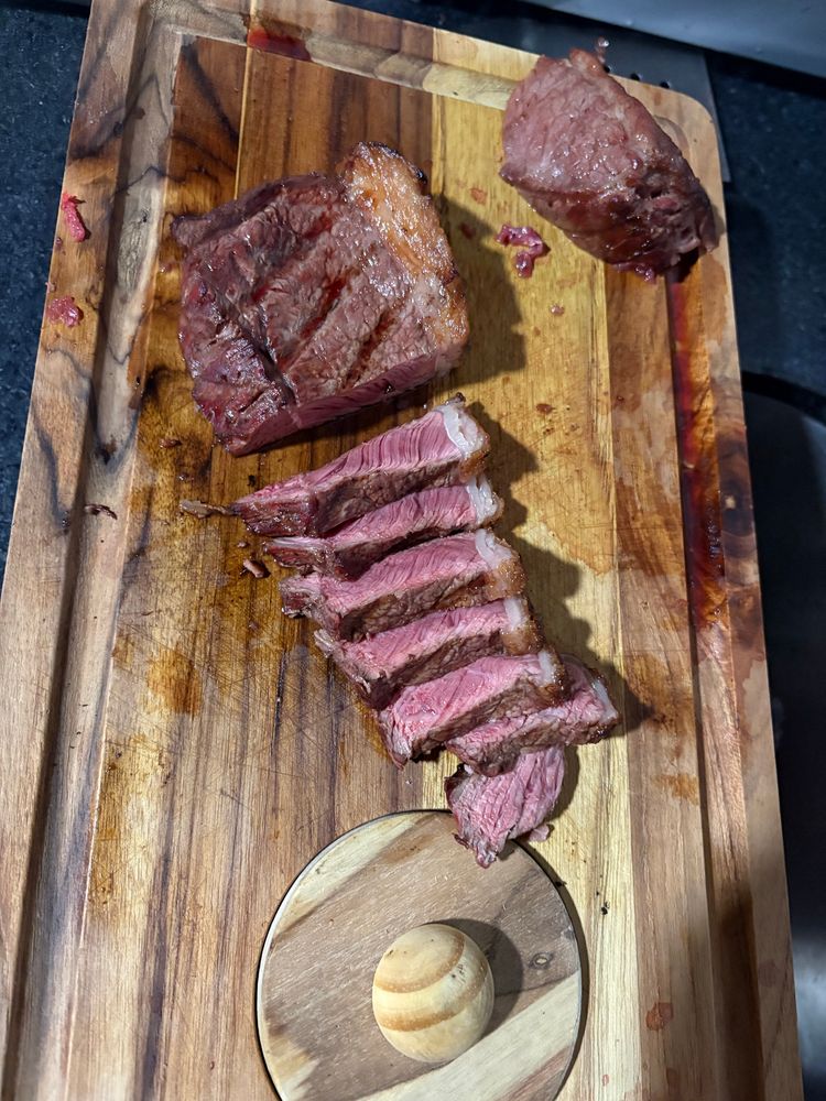 Picanha fatiada na tábua 
