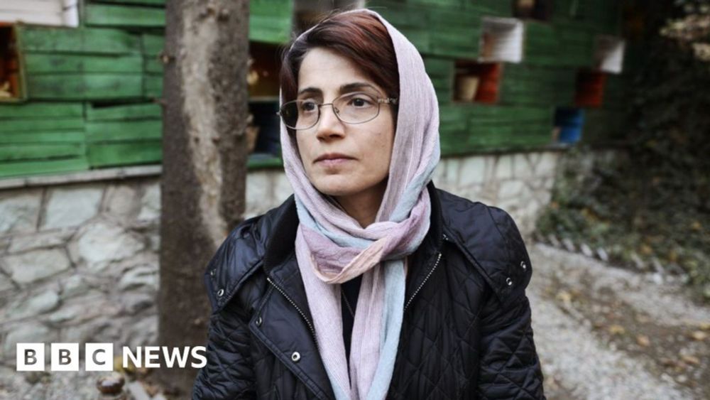 Armita Geravand: Iran rights activist held at metro death teen's funeral