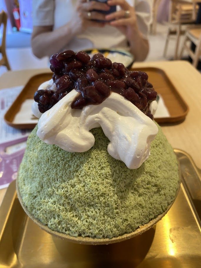 Matcha ice with cream and red beans