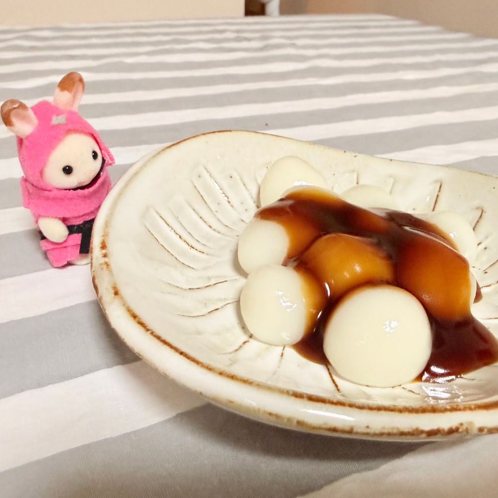 手作りみたらし団子とシルバニア赤ちゃん忍者ウサギ