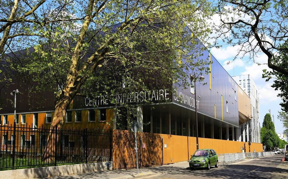 Notre campus Clignancourt sous le soleil (météo non contractuelle).