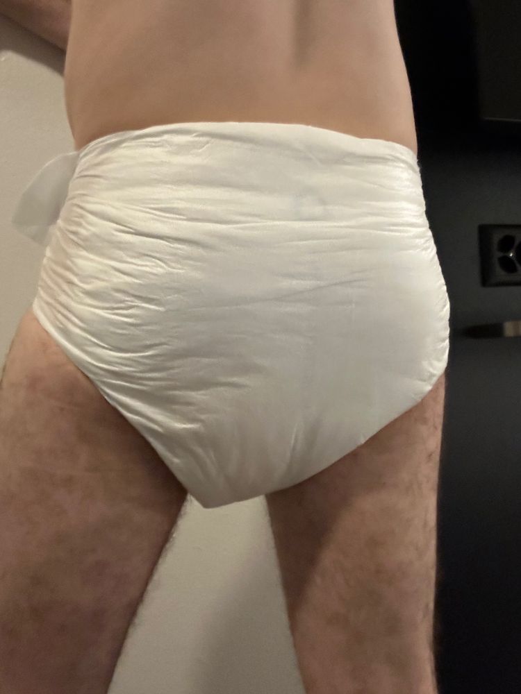 Backside of a Megamax Airlock diaper.