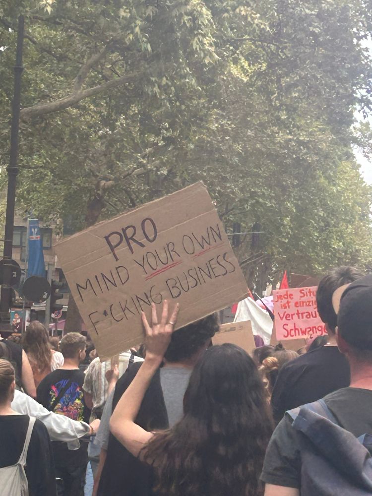 PRO
MIND YOUR OWN.
F*CKING BUSINESS