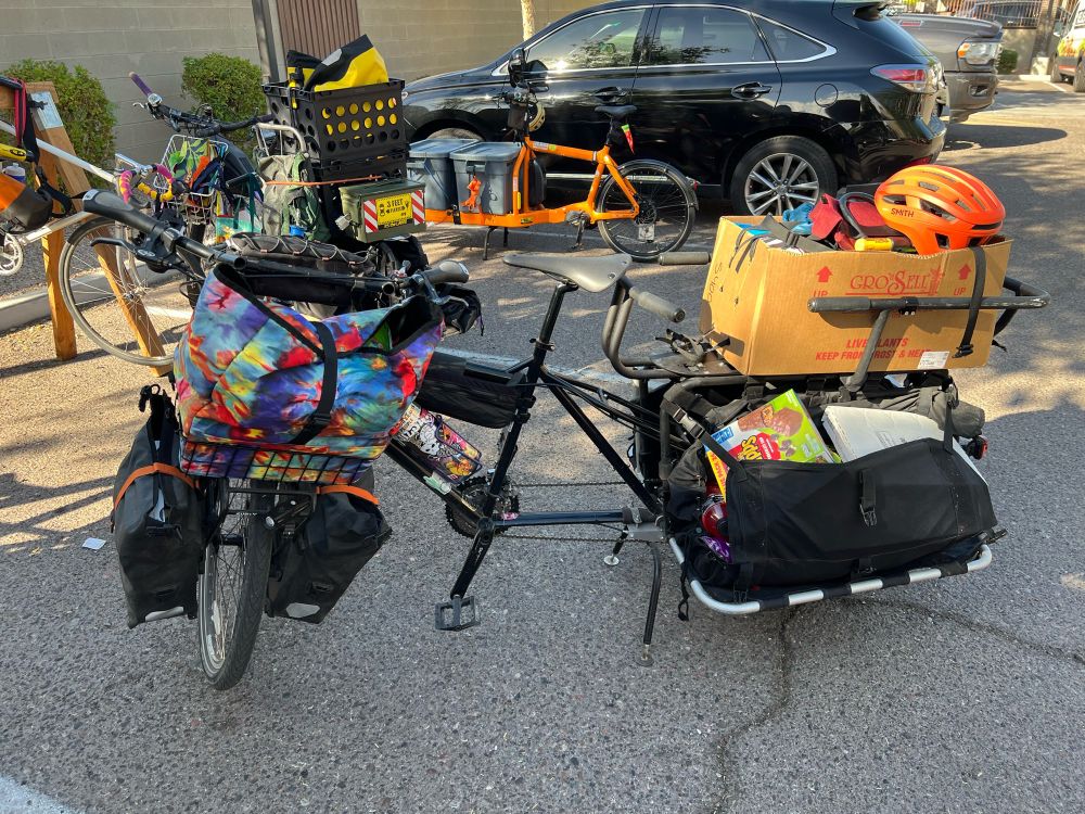 another picture of my cargo bike with all bags full of food