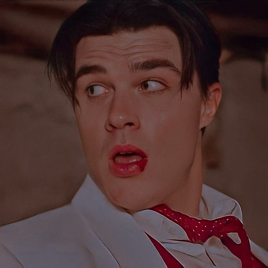 a picture of dandy mott from american horror story freak show