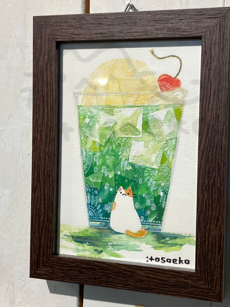 緑のクリームソーダとネコ