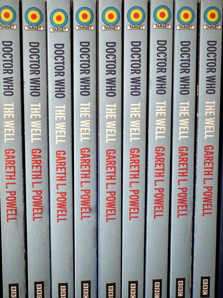 copies of Doctor Who: The Well by Gareth L Powell