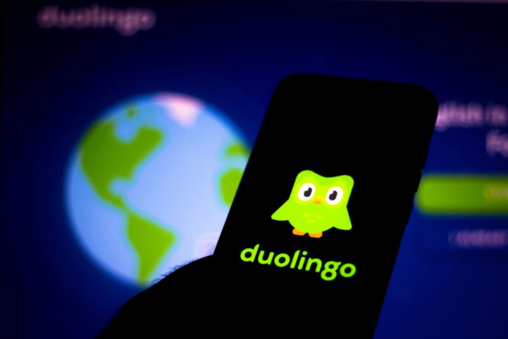 Duolingo cuts 10% of its contractor workforce as the company embraces AI | TechCrunch