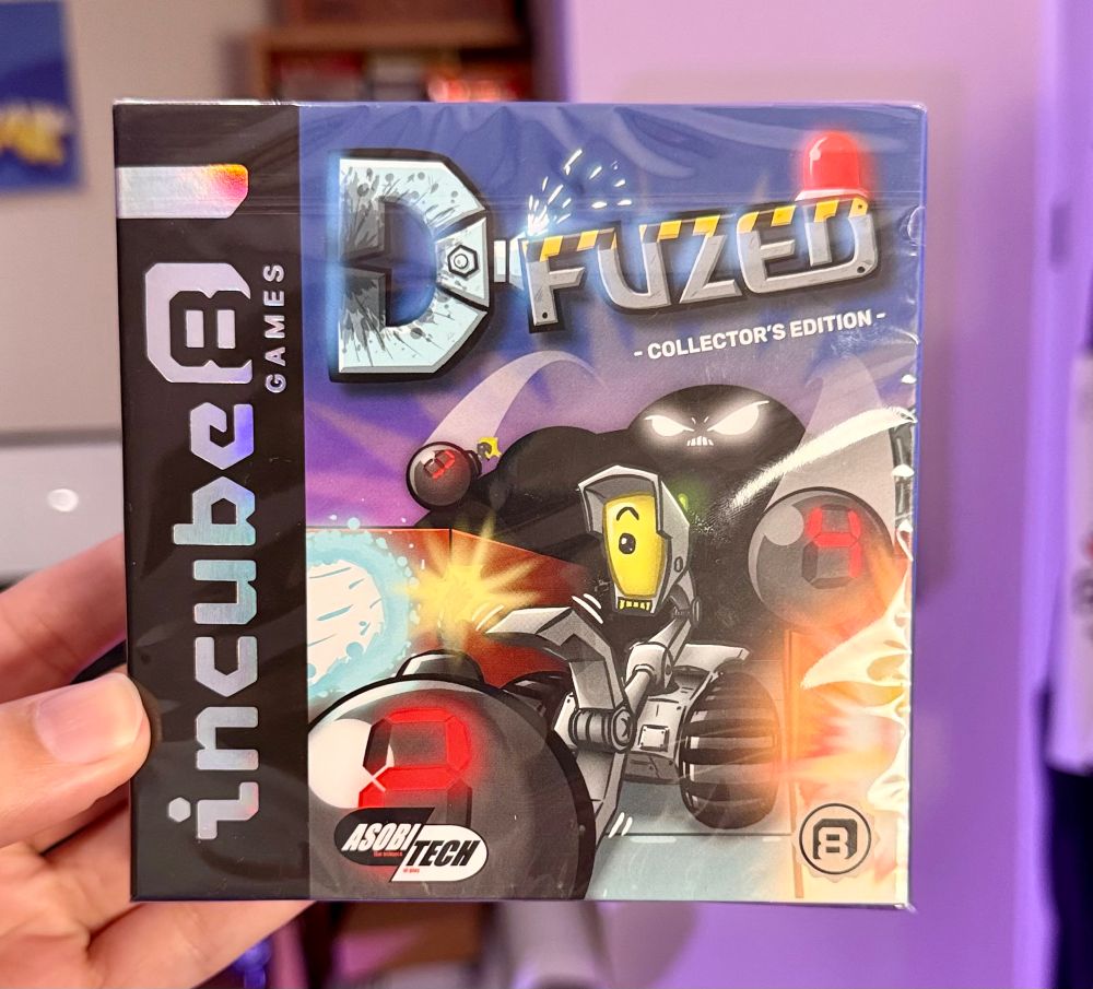 D*Fuzed game boy box