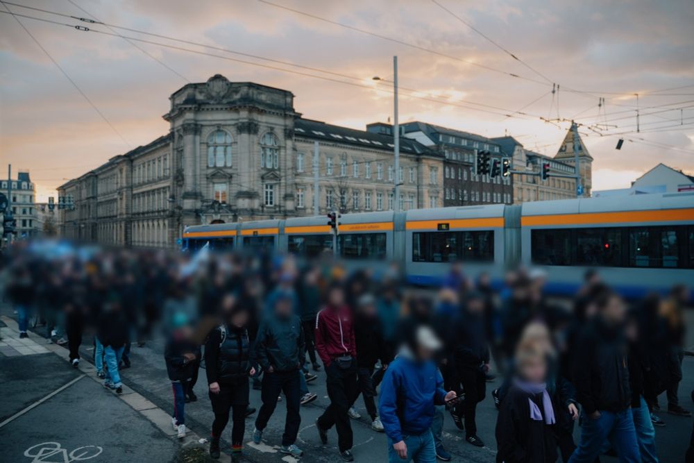 Demonstrationszug zieht durch Leipzig.