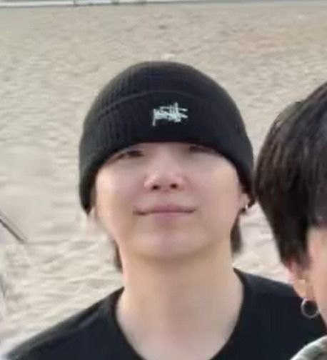 YOONGI ROUND YOONGI EGG