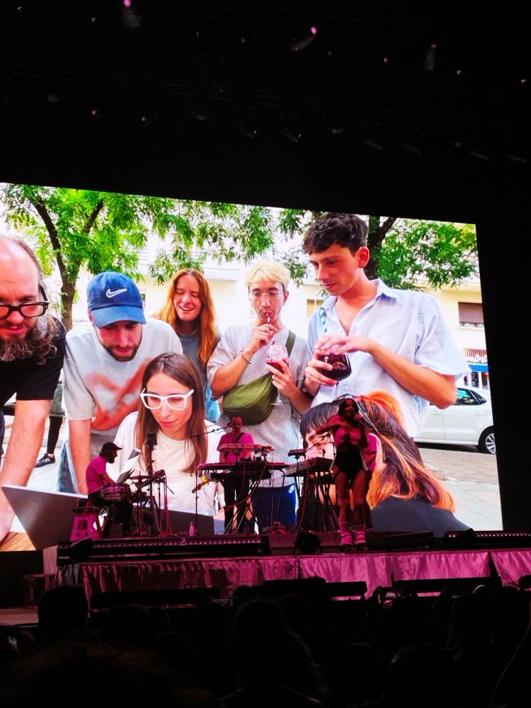 Zahara en concierto en Noches del Botánico. Proyección de Zahara & friends.