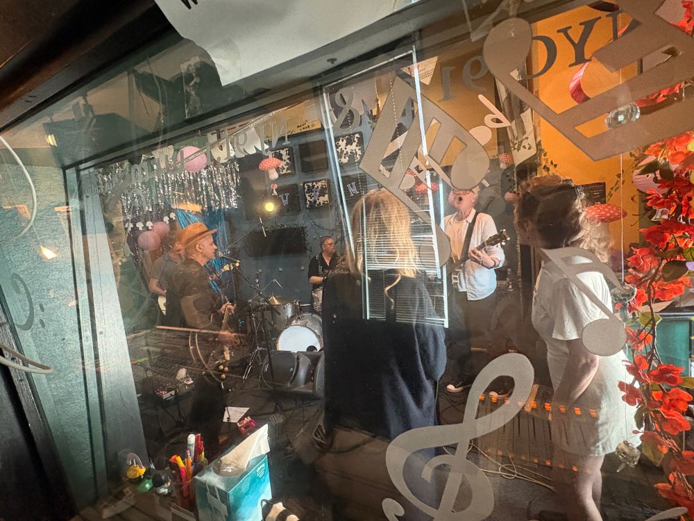 James Mastro and the Gold Stars in WFMU’s live studio