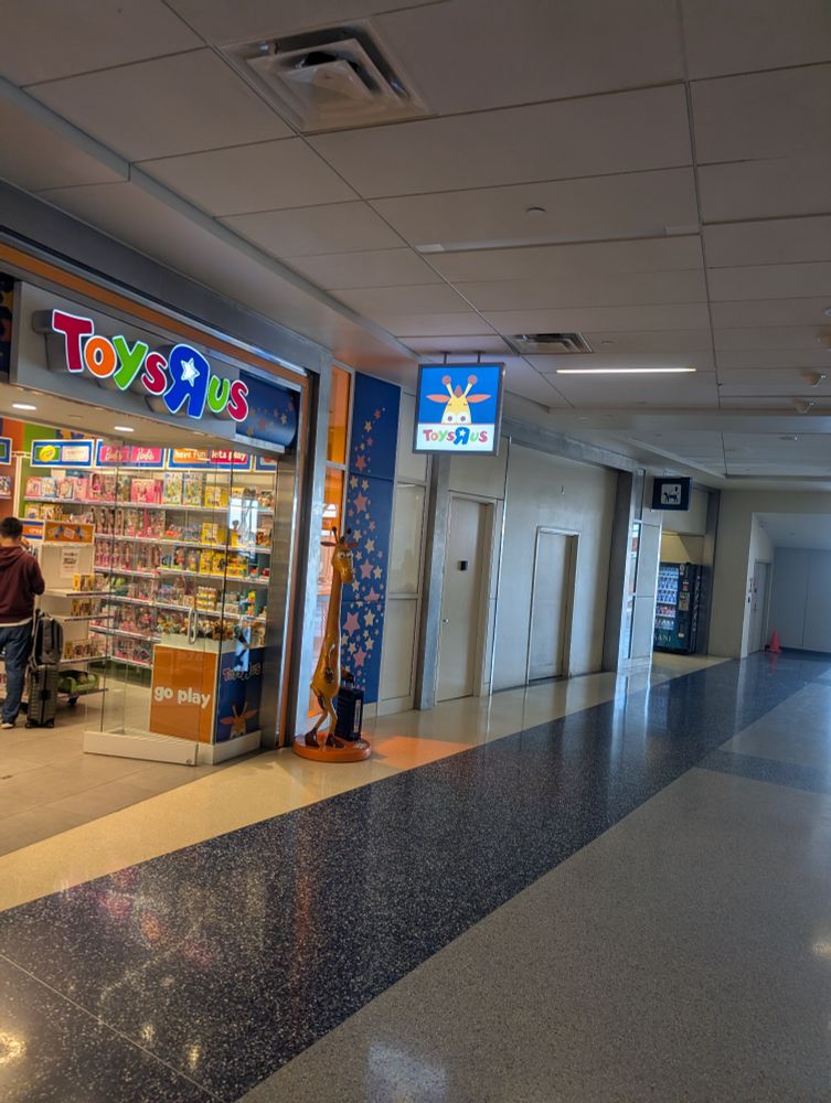 Toys R Us store at the Dallas airport