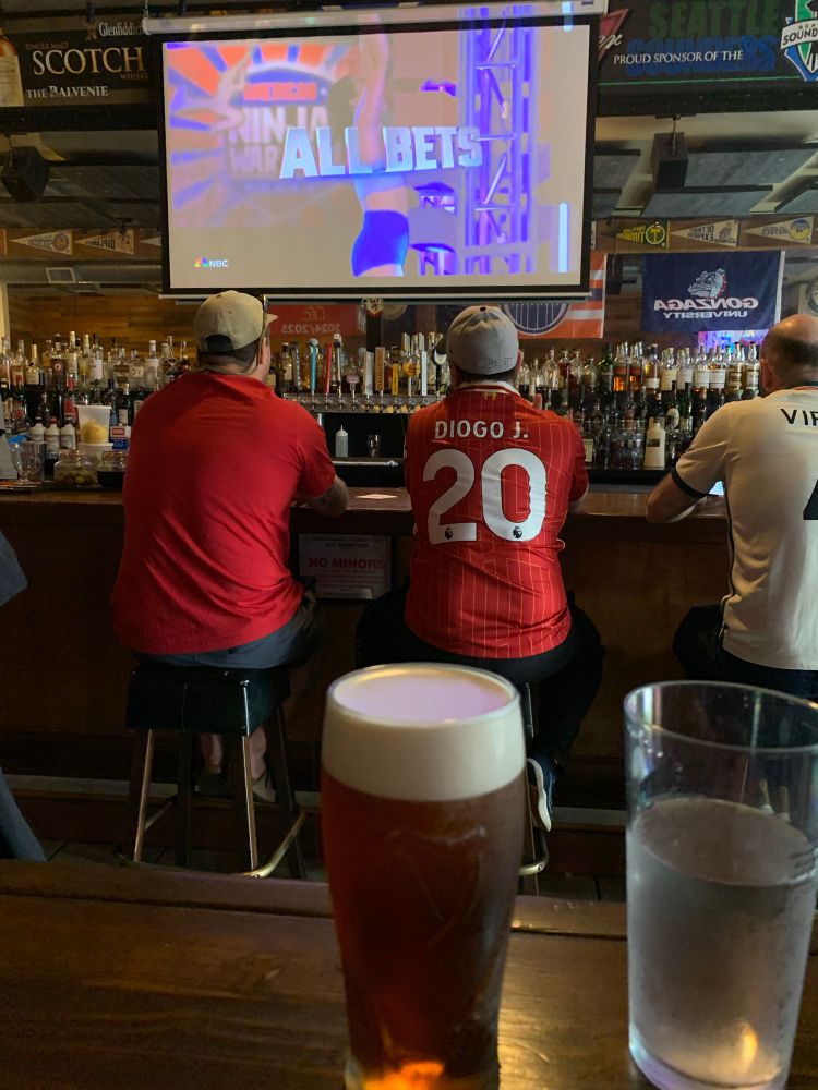Watching LFC-Bournemouth at St Andrew’s Pub with the LFC Seattle supporters group 