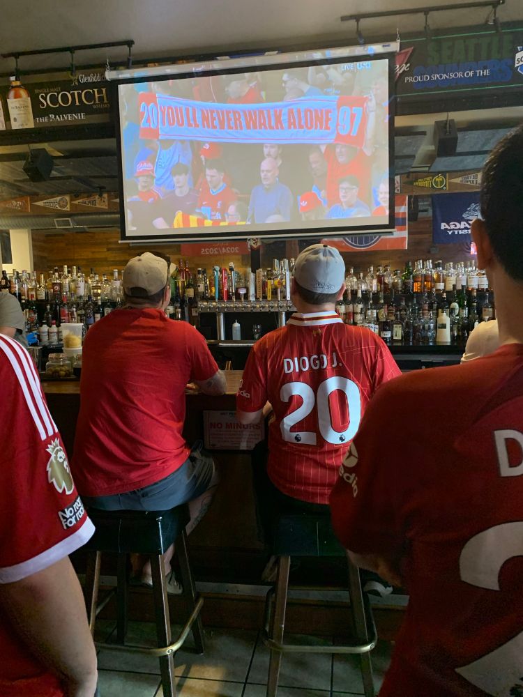 Watching LFC-Bournemouth at St Andrew’s Pub with the LFC Seattle supporters group 