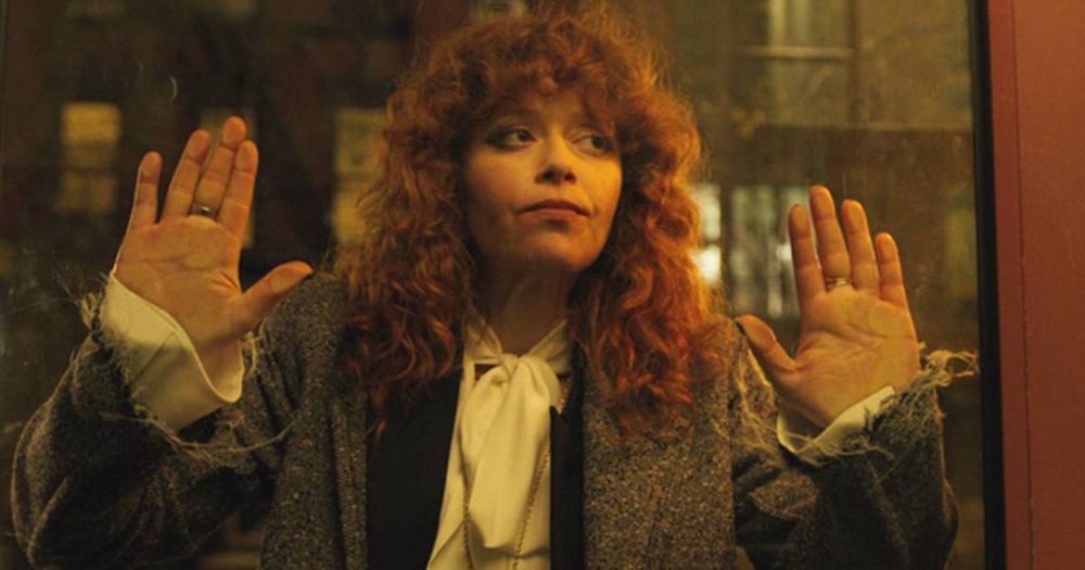 Natasha Lyonne, de Boneca Russa, diz que não é maconheira