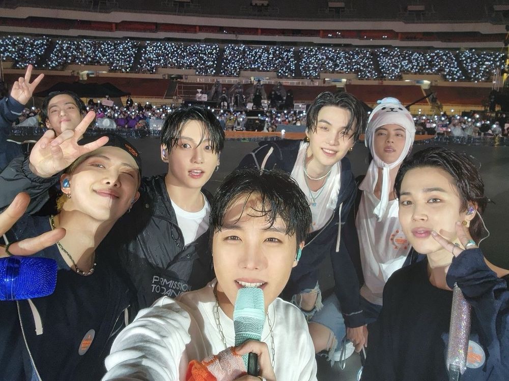 BTS OT7 on stage PTD