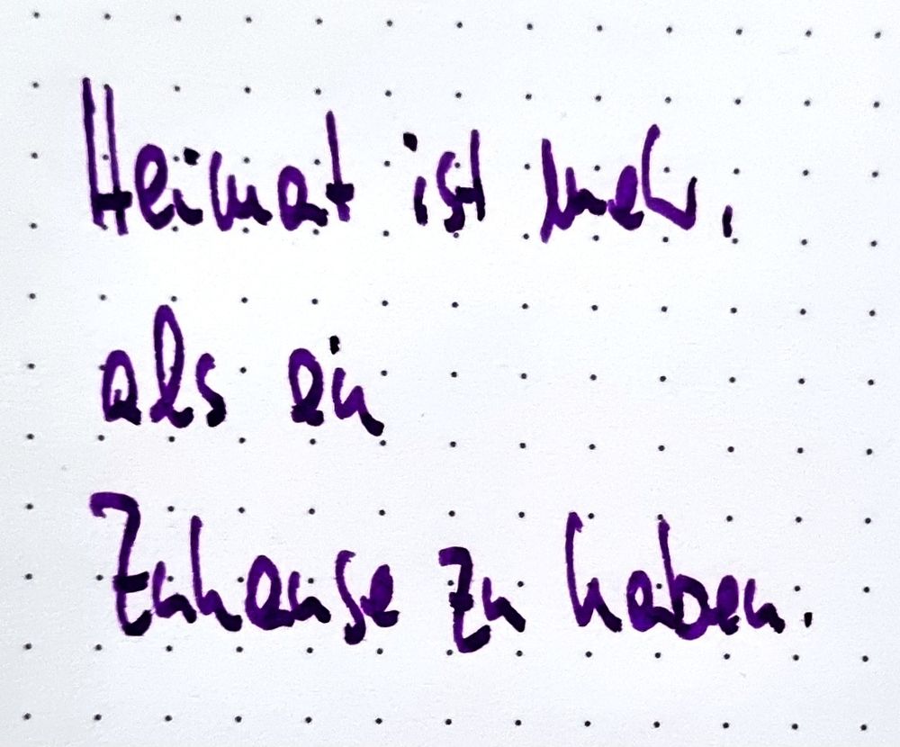 Kalenderblatt 🍁 

Heimat ist mehr,
als ein Zuhause zu haben
