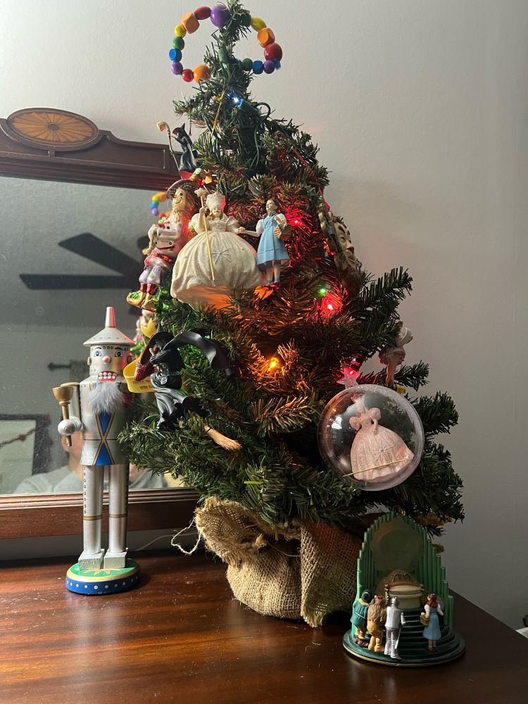 Small tree with Wizard of Oz ornaments 