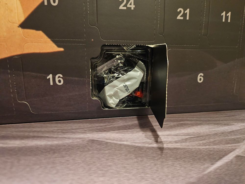 Kalendertürchen 1 geöffnet.