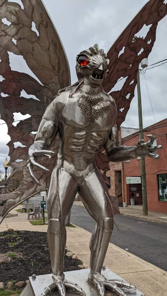 the mothman statue