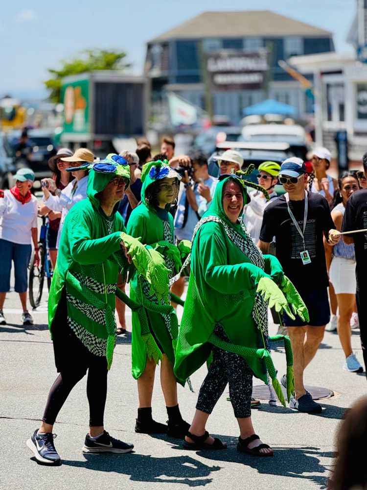 Parade with praying mantis