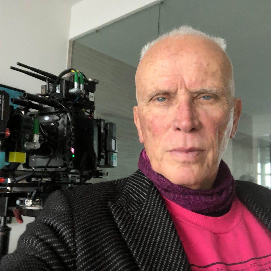 Follow the adventures of Dr. Peter Weller - actor, director, writer, musician, art historian - as he takes you inside Hollywood, through the renaissance, and shares his love for Italy, cigars, and Squidward.