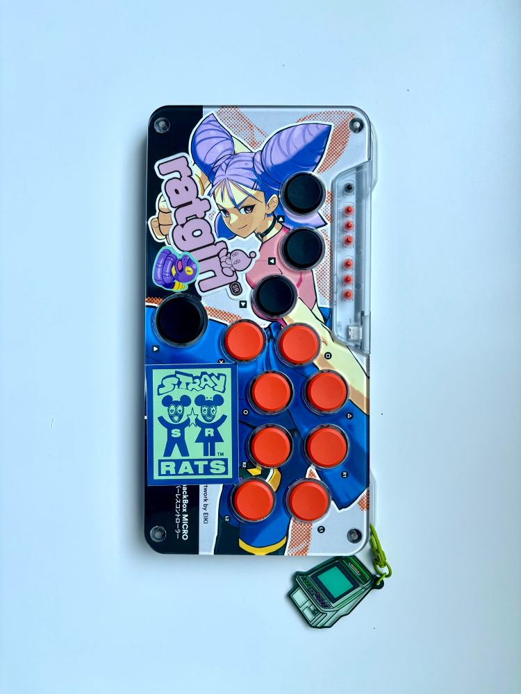 my personal snackbox micro leverless controller with artwork by EIKI
