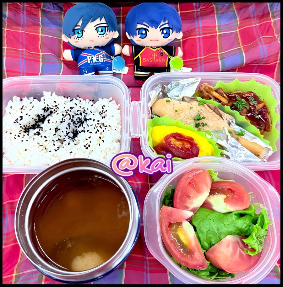 ☆お弁当＆味噌汁＆サラダ
タラのバター醤油とハンバーグとオムレツ
