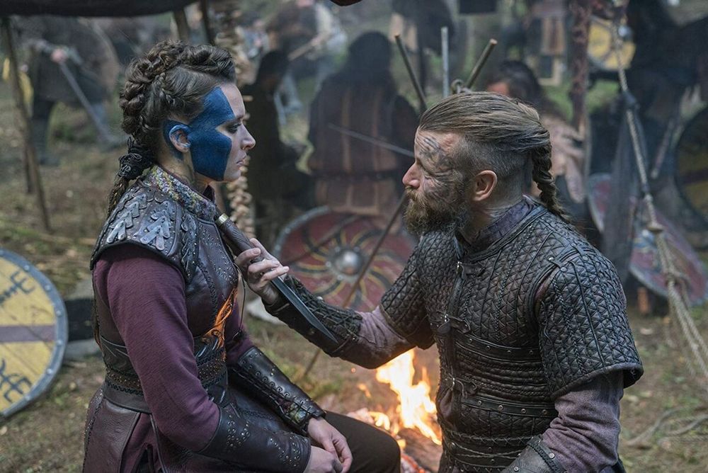 Harald and Astrid as he asks her to cut his braid for him.
