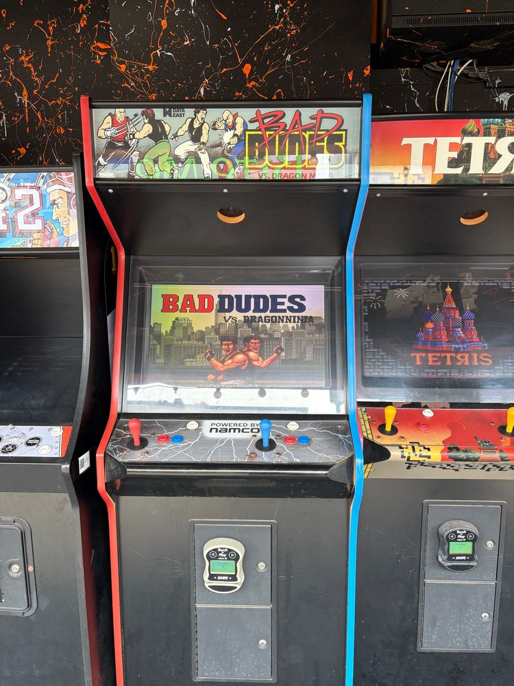 Stand-up arcade game titled "Bad Dudes vs Dragonnjnja"