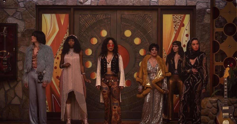 Joe Locke, Sasheer Zamata, Ali Ahn, Patti LuPone, Kathryn Hahn and Aubrey Plaza in Agatha All Along