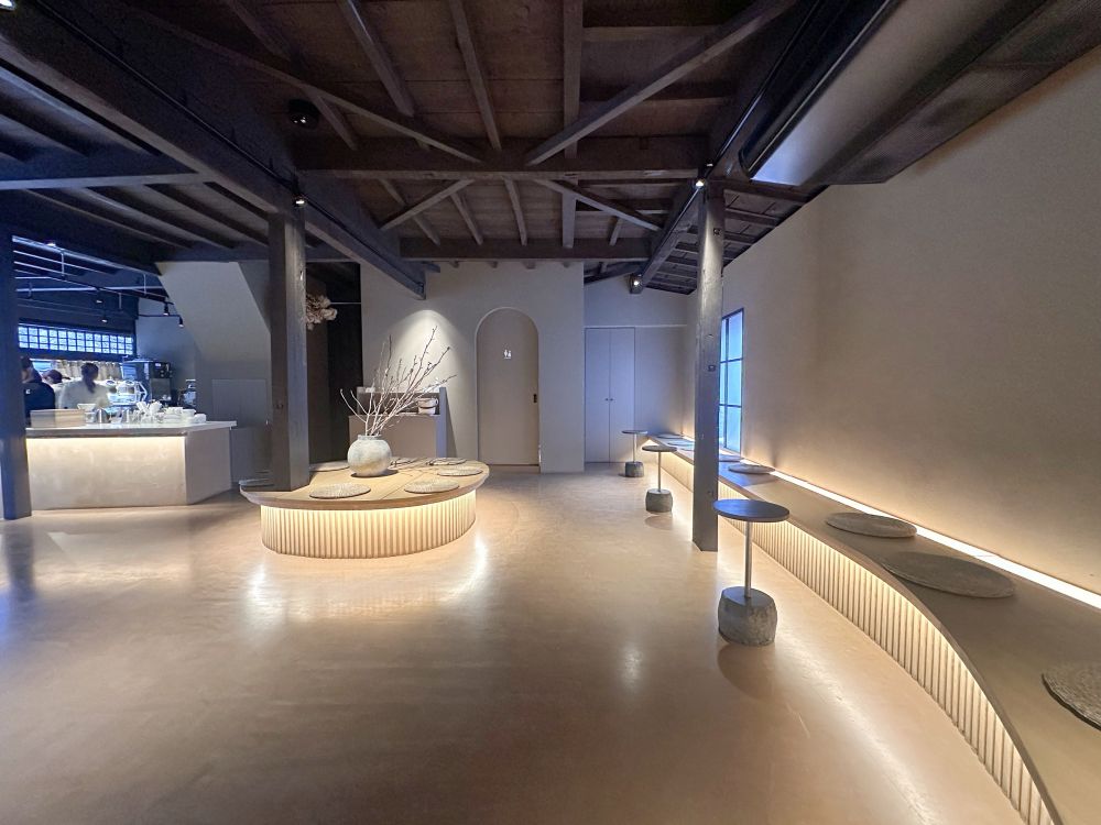 日本家屋をリノベしたおしゃれロースターカフェ