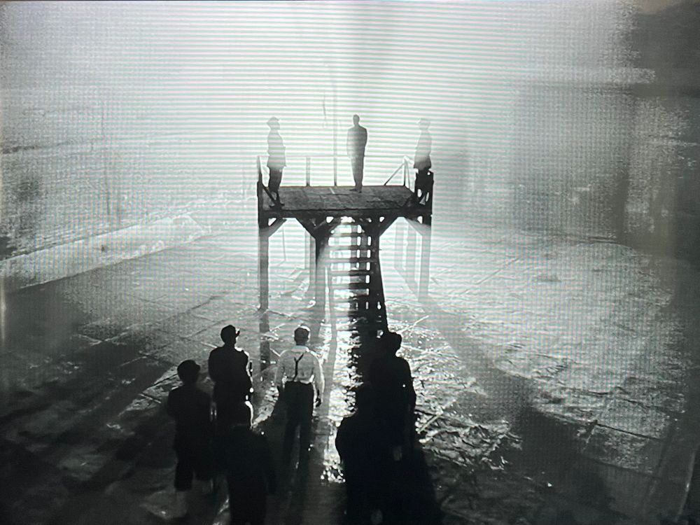 A man is sent to the gallows in gothic Mexican style