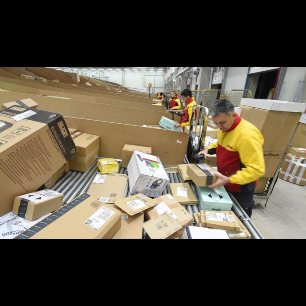 DHL baut Paketzentrum in Hamburg und schafft 1200 Jobs