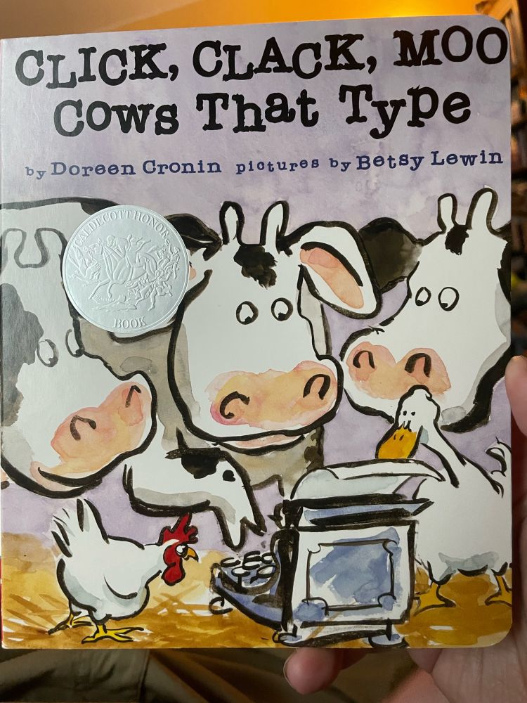 click clack moo cows that type by doreen  cronin pictures by betsy lewin
