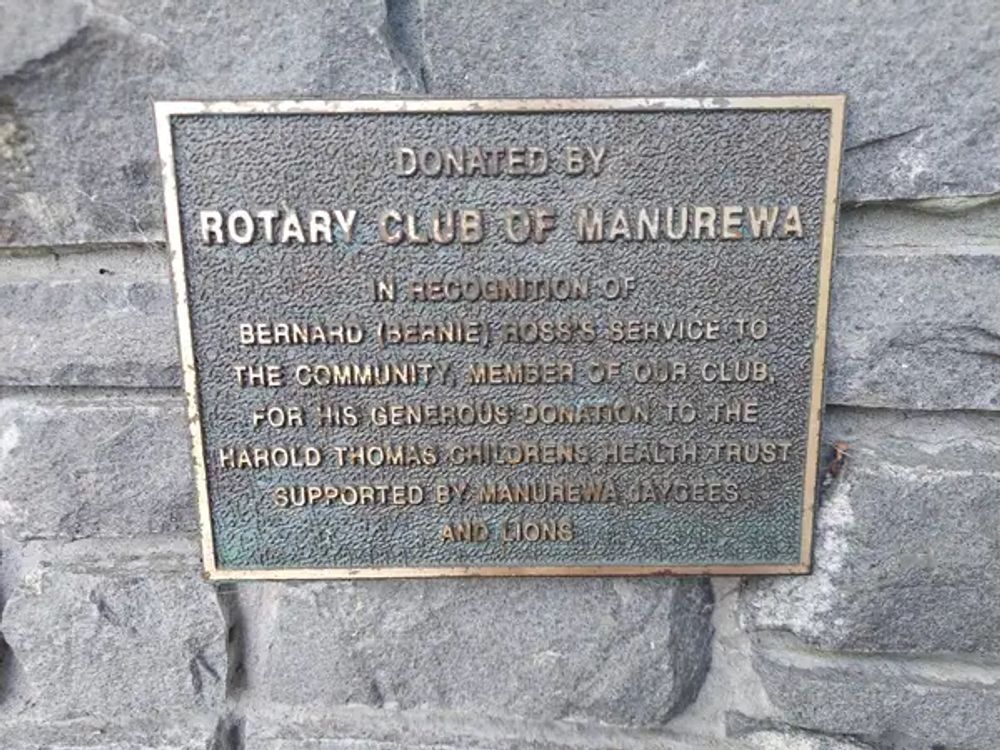 Donated By Rotary Club Of Manurewa In Recognition