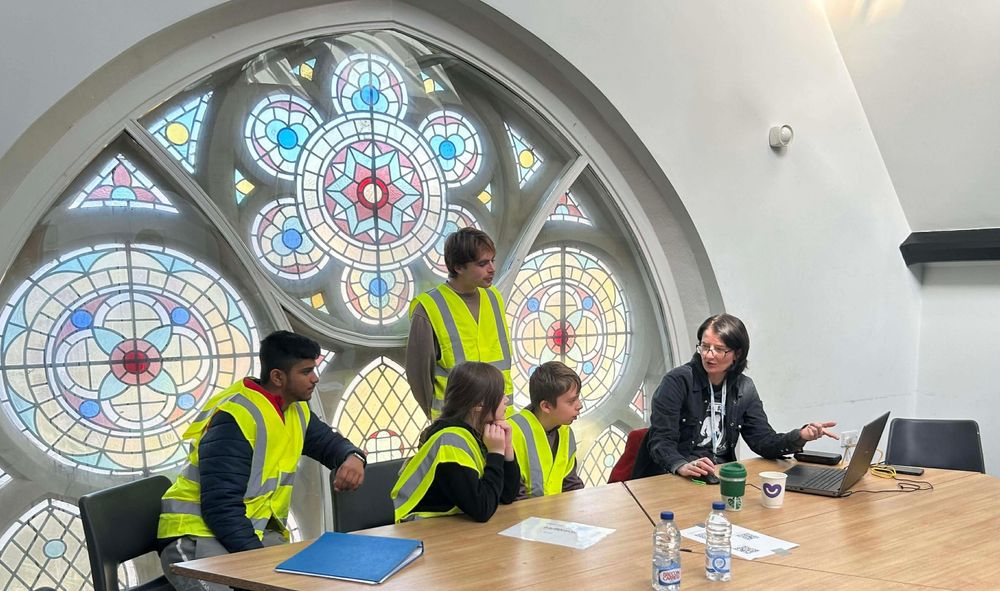 Vic Harkness and volunteers