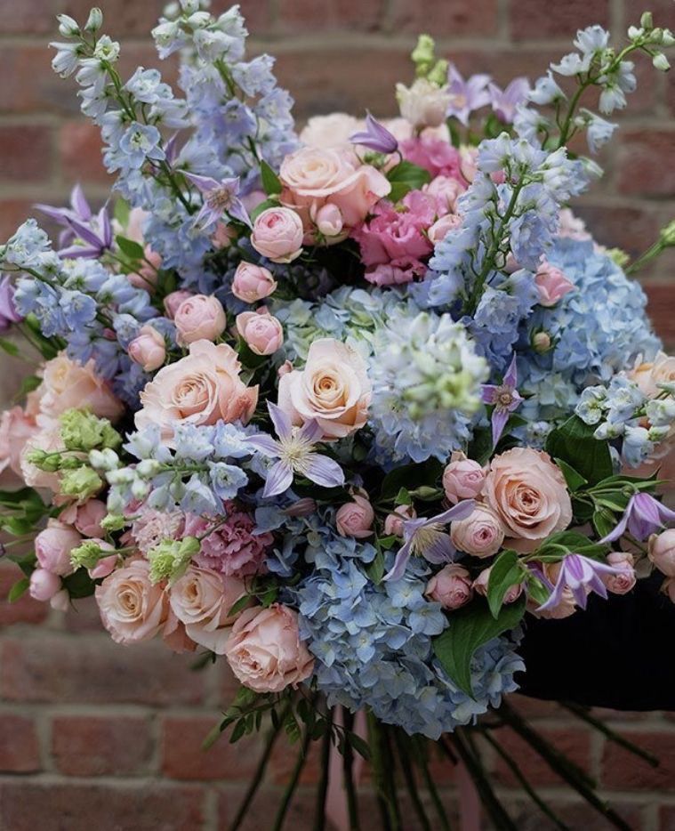 pink and blue bouquet of flowers