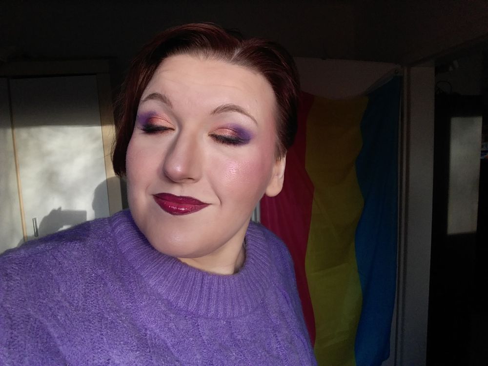 Same as before, but my eyes are closed to give you a bitter look at the eye shadow.