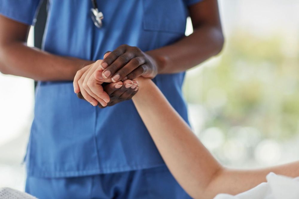 Le Québec arrête le recrutement d’infirmières en Afrique, une décision « éthique »