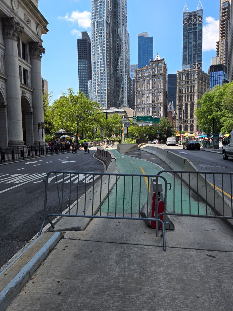Closed Brooklyn Bridge bike path