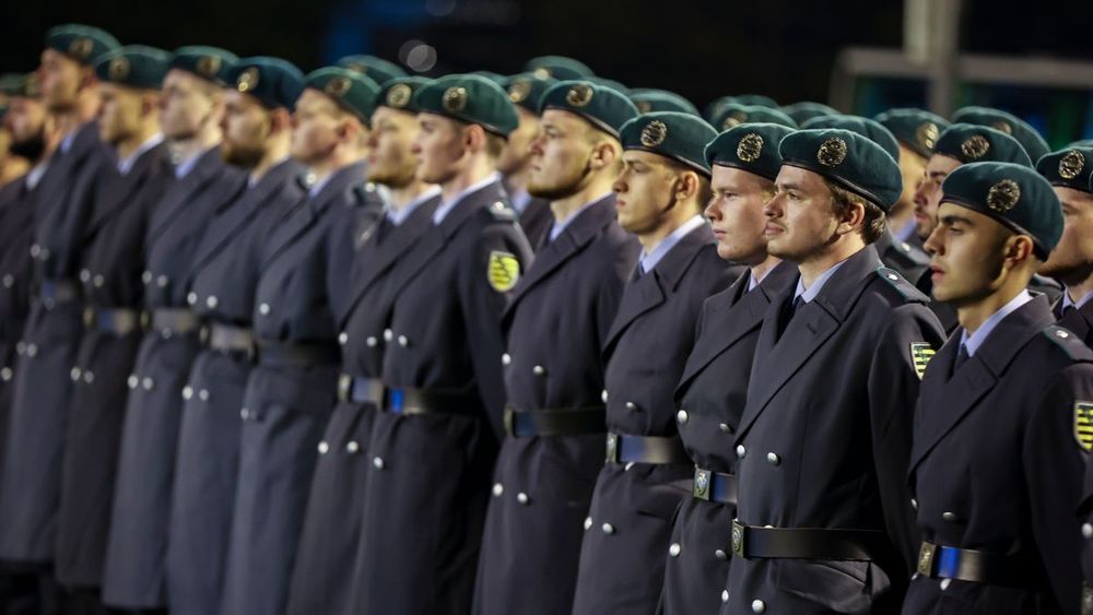 Bundeswehr: Mehr Minderjährige rekrutiert – und weniger Frauen