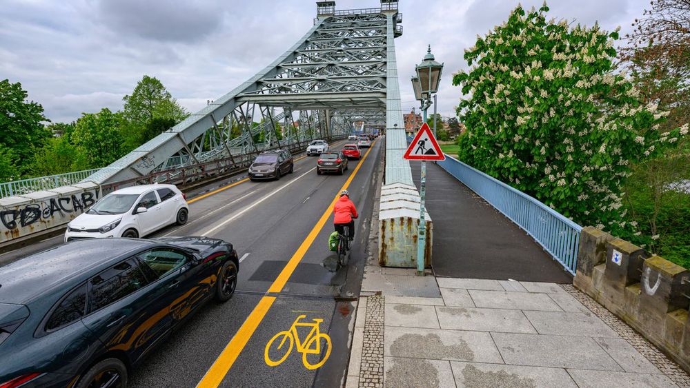 Dresden: Verkehrsversuch mit Fahrradspur vorzeitig abgebrochen