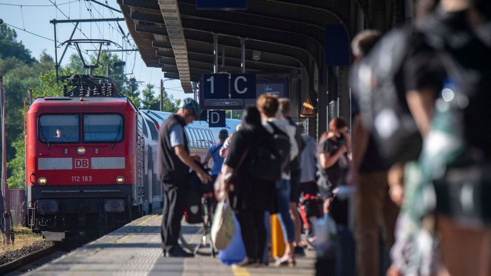 Deutschlandticket: Bundesländer halten trotz höherem Defizit an meisten Bahnverbindungen fest